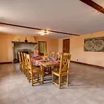 Holiday home Grand De Caractere Pour 15 Pers. Avec Jardin A Lure - Fr-1-496-109 Lure (Loire)