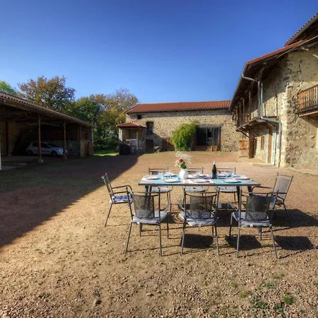 Дом отдыха Grand De Caractere Pour 15 Pers. Avec Jardin A Lure - Fr-1-496-109 Lure (Loire)