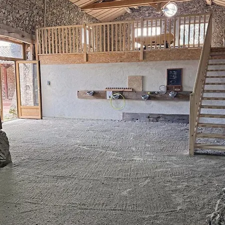 Holiday home Grand De Caractere Pour 15 Pers. Avec Jardin A Lure - Fr-1-496-109 *